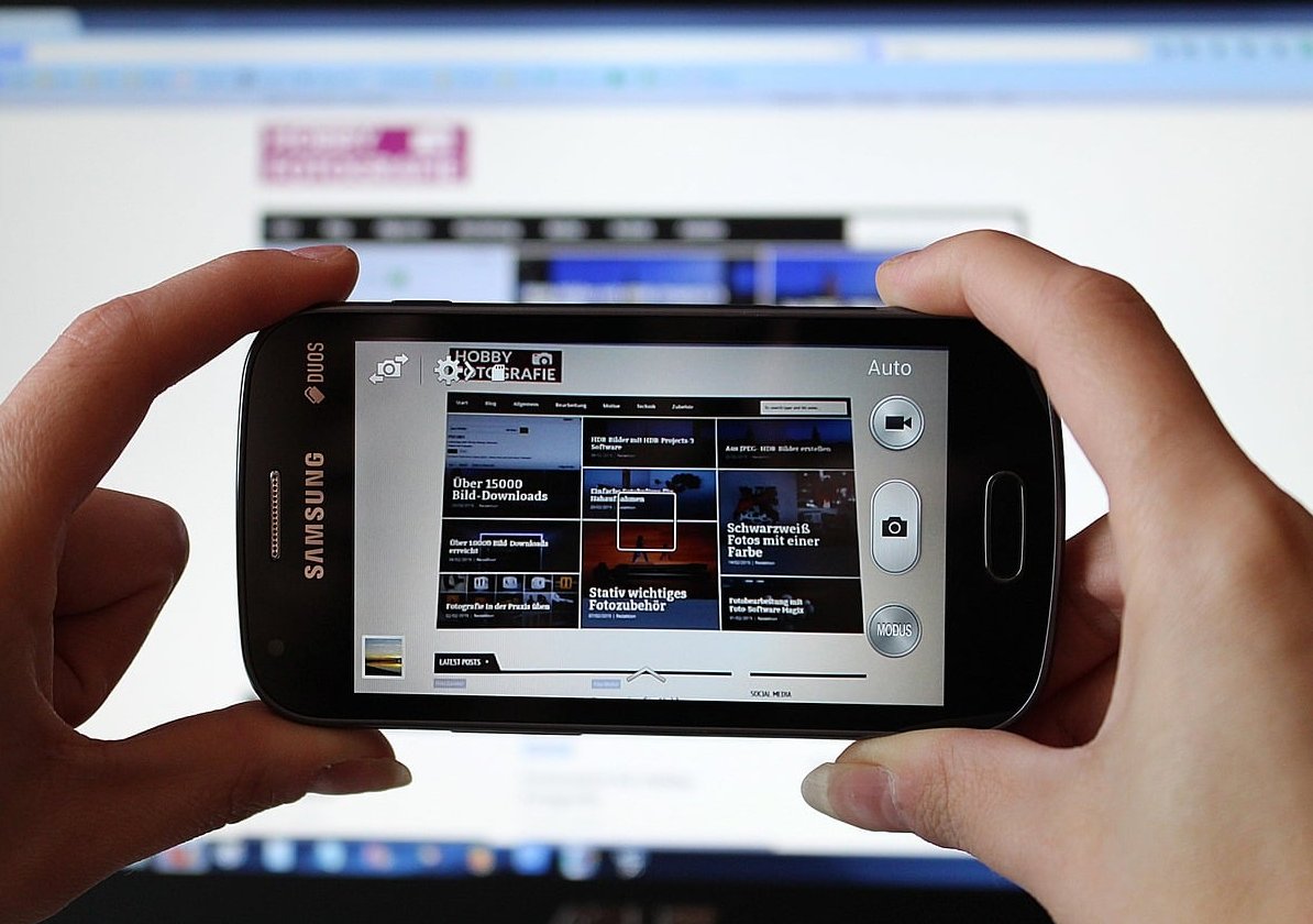 mobile phone website loading